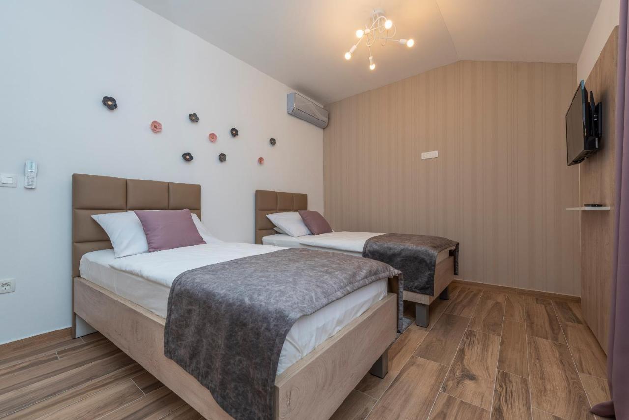 Luxury Apartments - La Vir 1 & 2 외부 사진