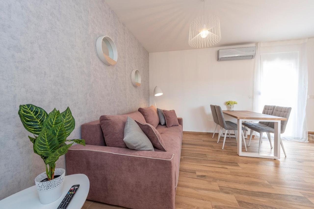 Luxury Apartments - La Vir 1 & 2 외부 사진