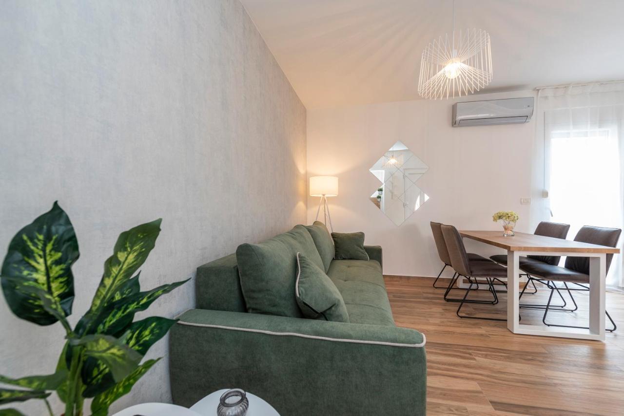 Luxury Apartments - La Vir 1 & 2 외부 사진